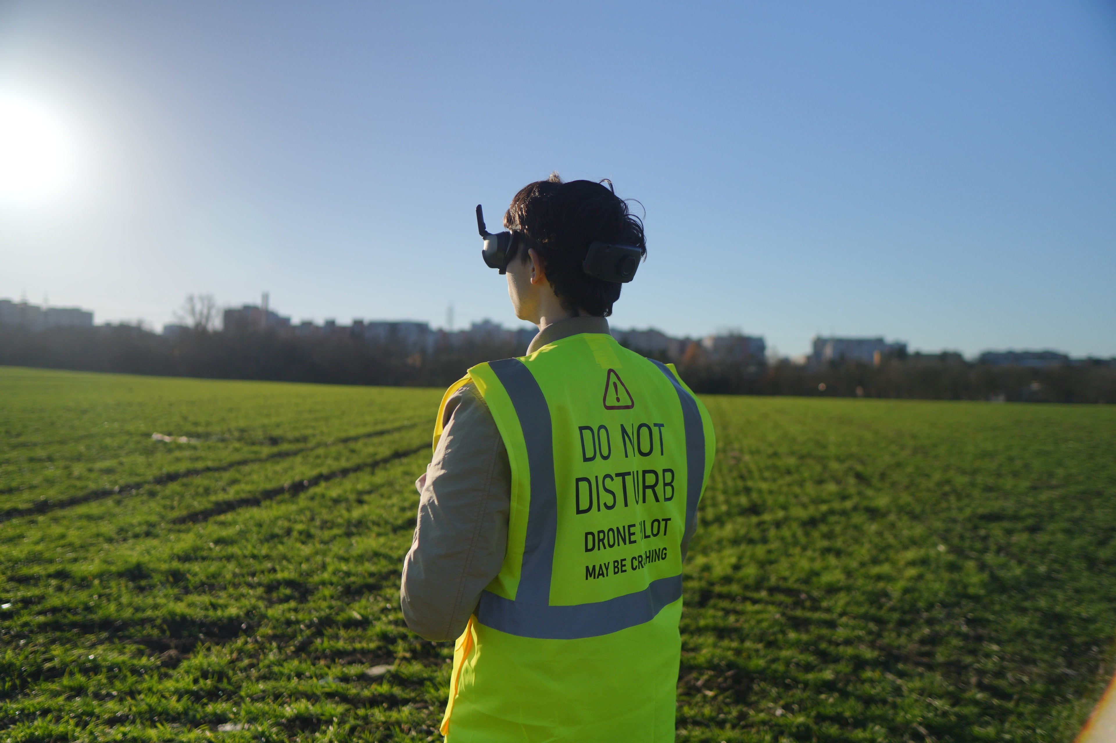 Reflexní vesta pro dronaře 01