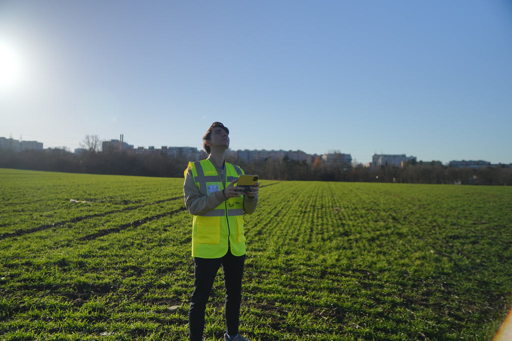 Reflexní vesta pro dronaře 02