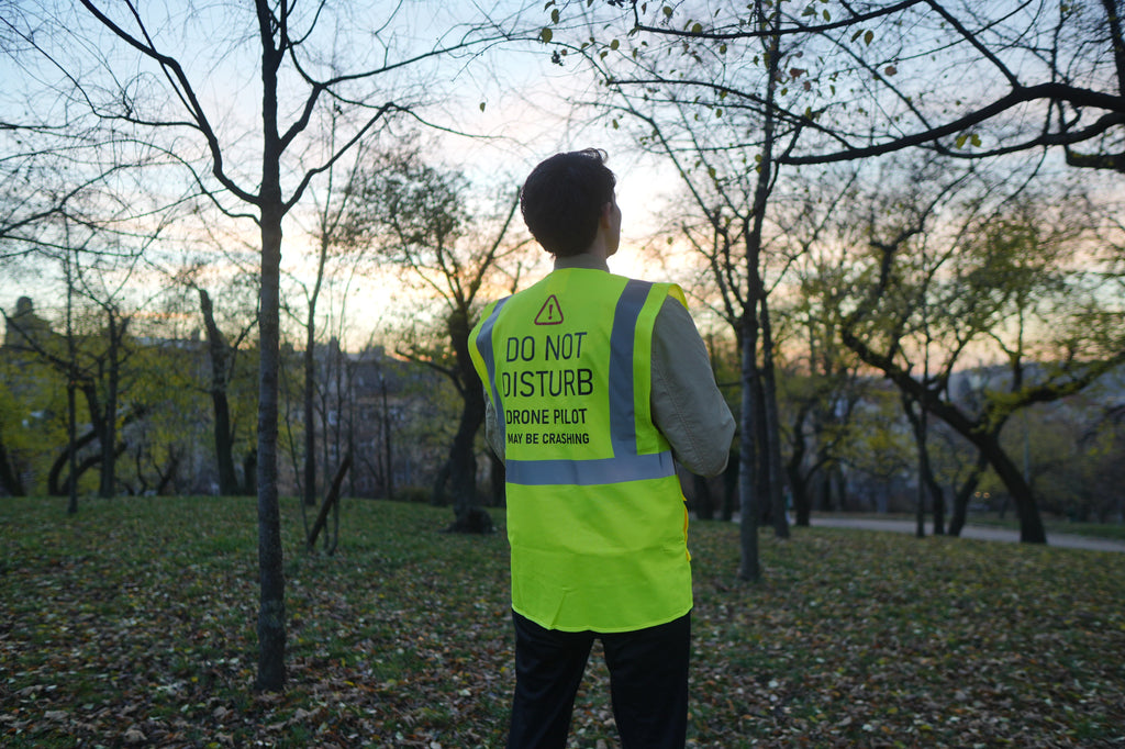 Reflexní vesta pro dronaře 03